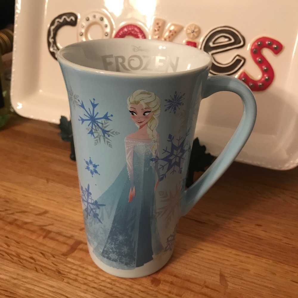 Authentic Disney Frozen mug w/Elsa